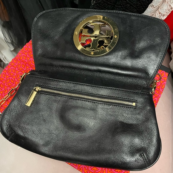 Tory Burch Crossbody Clutch (chain removable) - Picture 6 of 6